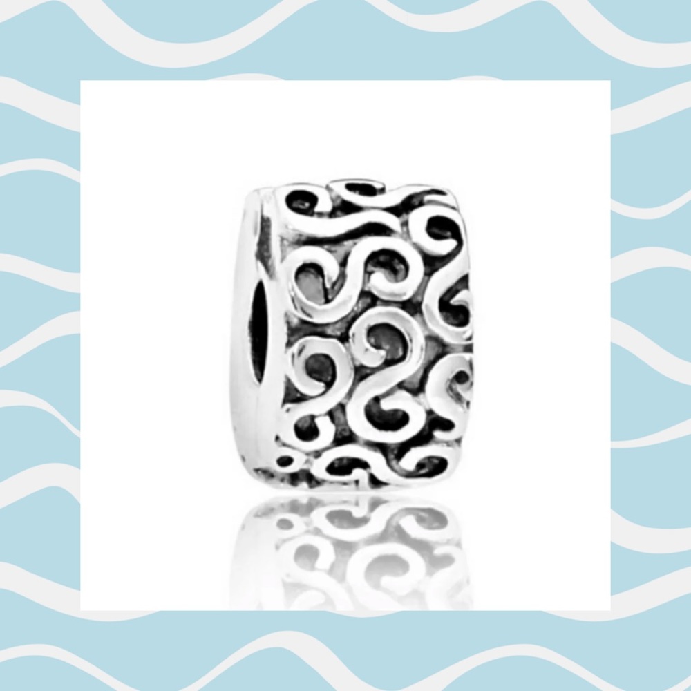 🌀Set of 2️⃣Pandora🌀"S" Pattern Clips🌀